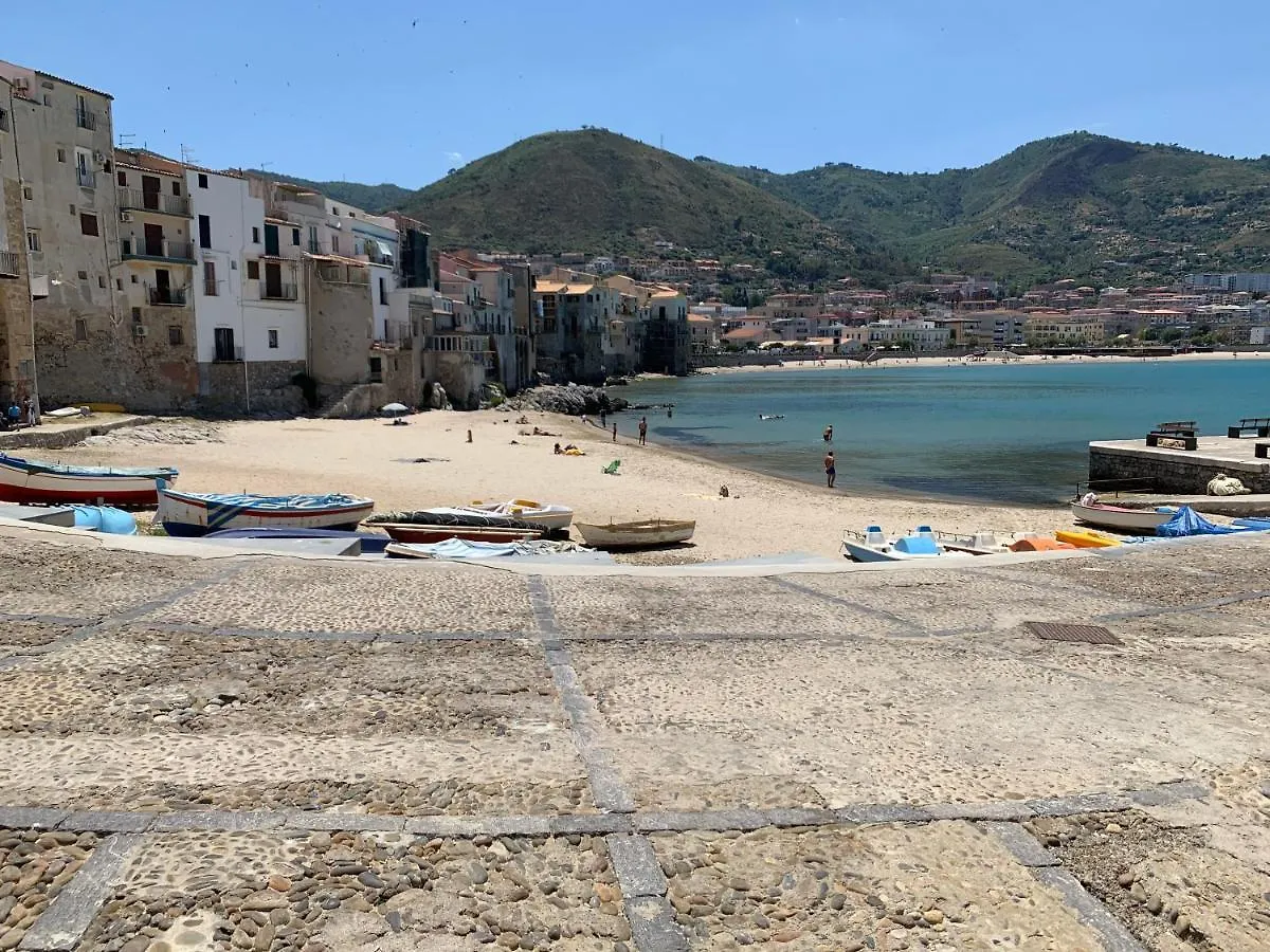 Antoinette Maison Apartment Cefalu