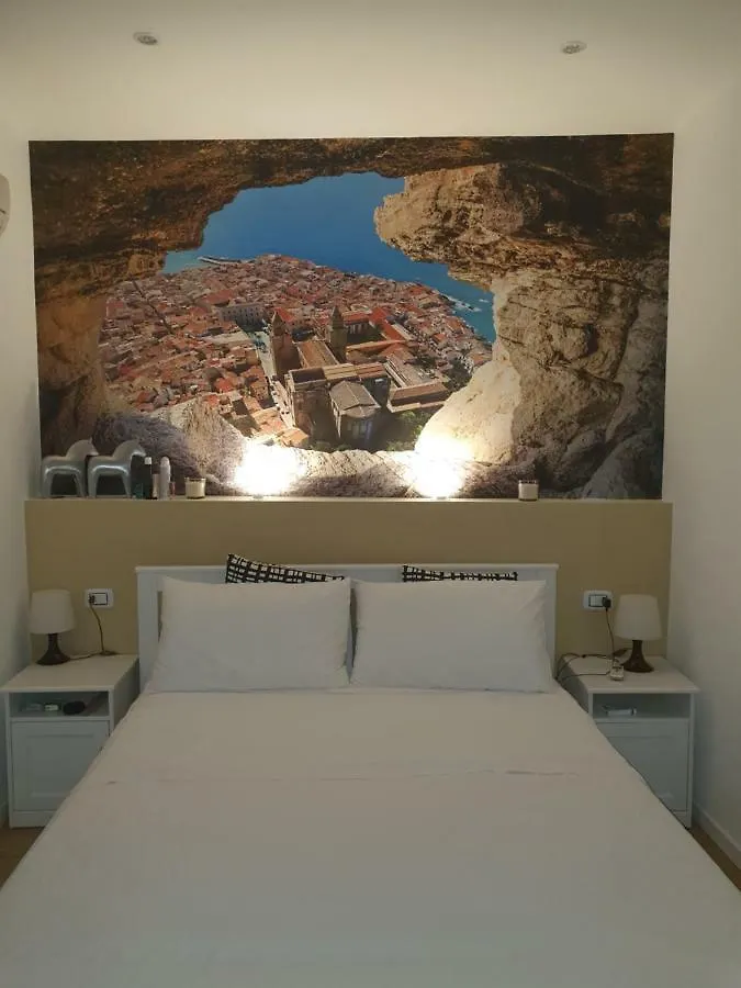 Antoinette Maison Apartment Cefalu Italy