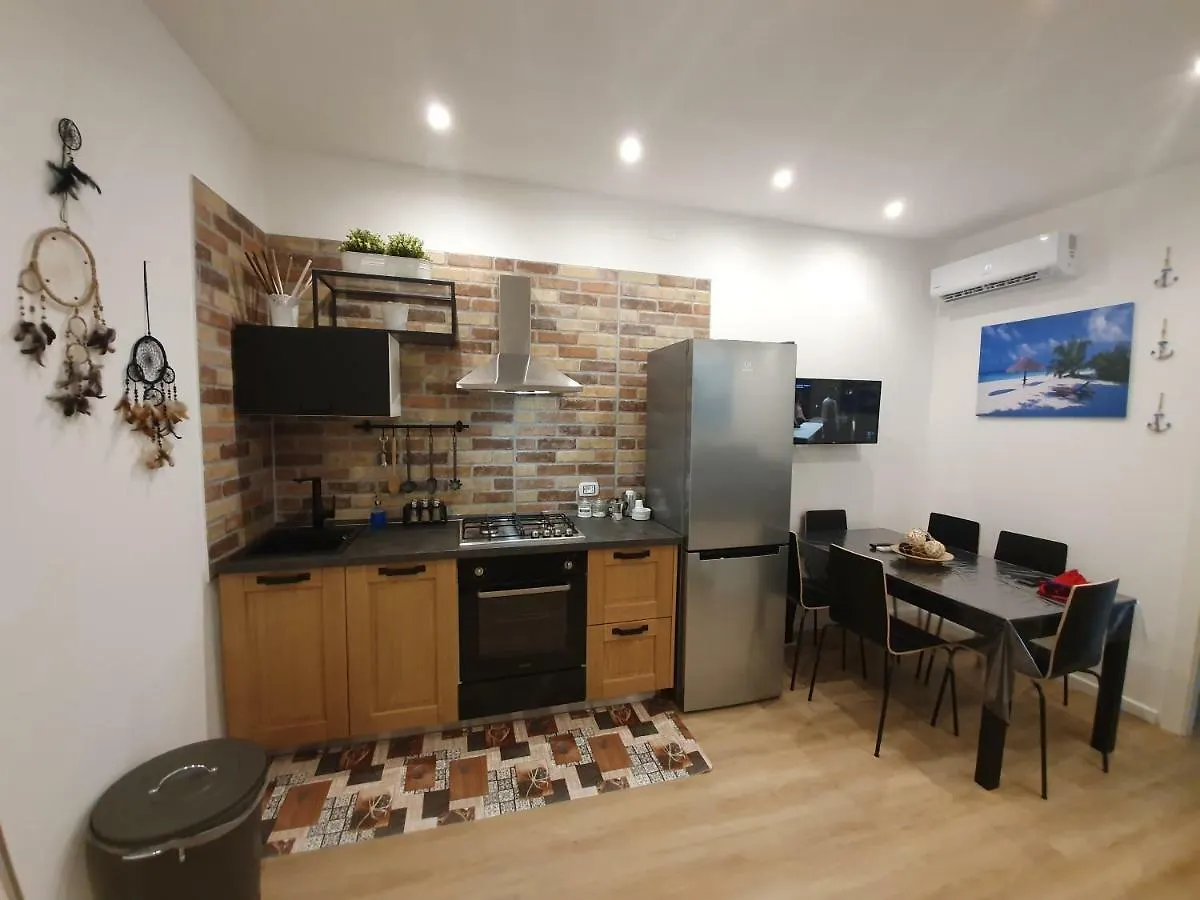 Antoinette Maison Apartment Cefalu 0*,